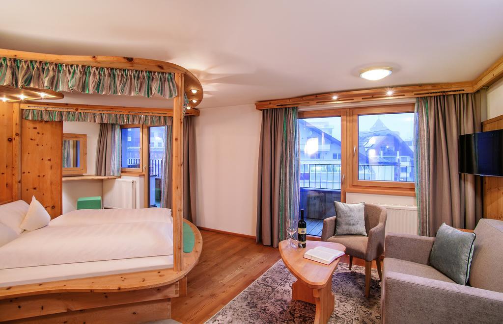 Hotel Piz Buin 4*